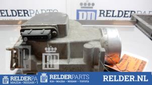 Gebruikte Luchthoeveelheidsmeter Mazda 323 (BG) 1.3i LX,GLX 16V Kat. Prijs € 45,00 Margeregeling aangeboden door Relder Parts B.V.