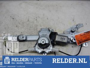 Begagnade Fönstermekanism för bakre dörr, 4-dörrars, vänster Nissan Primera Wagon (W12) 1.8 16V Pris € 36,00 Marginaltabell erbjuds av Relder Parts B.V.