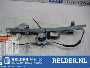 Gebruikte Ruitmechaniek 4Deurs links-voor Nissan Almera (N16) 2.2 Di 16V Prijs € 25,00 Margeregeling aangeboden door Relder Parts B.V.
