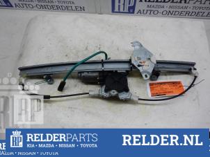 Gebruikte Ruitmechaniek 2Deurs links-voor Nissan Almera Tino (V10M) 2.2 Di 16V Prijs € 36,00 Margeregeling aangeboden door Relder Parts B.V.