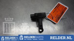 Używane Miernik ilosci powietrza Toyota Prius (NHW20) 1.5 16V Cena € 25,00 Procedura marży oferowane przez Relder Parts B.V.