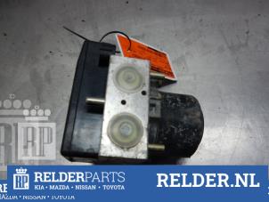 Gebruikte ABS Pomp Toyota Land Cruiser 90 (J9) 3.0 D-4D 16V Prijs € 81,00 Margeregeling aangeboden door Relder Parts B.V.