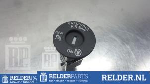 Begagnade Airbaglås Nissan Qashqai (J11) 1.2 DIG-T 16V Pris € 23,00 Marginaltabell erbjuds av Relder Parts B.V.