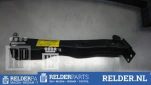 Begagnade Underram Nissan Qashqai (J11) 1.2 DIG-T 16V Pris € 45,00 Marginaltabell erbjuds av Relder Parts B.V.