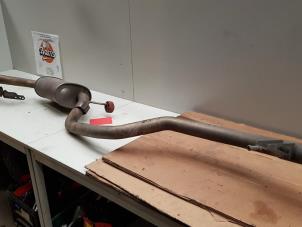 Używane Tlumik koncowy Volkswagen Passat Variant (365) 1.6 TDI 16V Bluemotion Cena € 100,00 Procedura marży oferowane przez Baris Schiedam