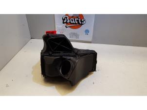 Begagnade Luftfilterhus Audi A4 Pris € 30,00 Marginaltabell erbjuds av Baris Schiedam