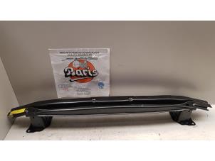 Begagnade Stötfångarram, bak Volkswagen ID.4 Pris € 40,00 Marginaltabell erbjuds av Baris Schiedam