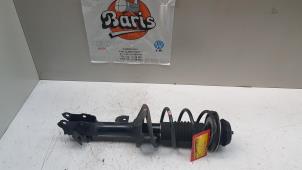 Gebruikte Schokdemper rechts-voor Suzuki Celerio (LF) 1.0 12V Dualjet Prijs € 60,00 Margeregeling aangeboden door Baris Schiedam