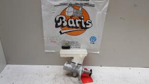 Begagnade Huvudcylinder Volkswagen Up! (121) 1.0 12V 60 Pris € 15,00 Marginaltabell erbjuds av Baris Schiedam