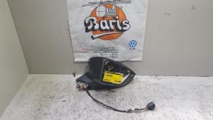 Begagnade Skärmspegel, höger Seat Arona (KJX) 1.0 TSI 12V Pris € 100,00 Marginaltabell erbjuds av Baris Schiedam