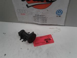 Gebruikte Uitlaat gasklep (EGR) Volkswagen Golf III (1H1) 2.0 GTI Prijs € 25,00 Margeregeling aangeboden door Baris Schiedam