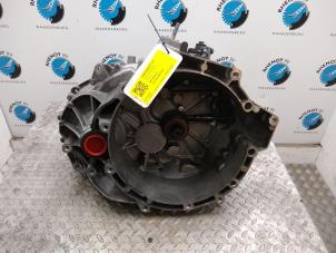 Begagnade Växellåda Ford Mondeo Pris på förfrågan erbjuds av Rhenoy Onderdelen b.v.