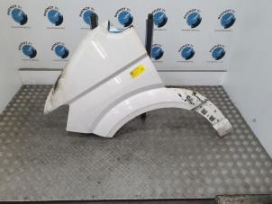 Begagnade Framskärm, vänster Volkswagen Crafter (SY) 2.0 TDI FWD Pris på förfrågan erbjuds av Rhenoy Onderdelen b.v.