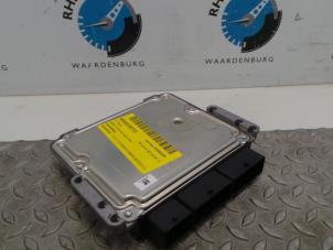 Używane Sterownik wtrysku Nissan X-Trail Cena na żądanie oferowane przez Rhenoy Onderdelen b.v.