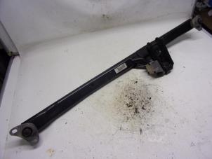 Gebruikte Motorbalk Volvo XC70 (SZ) XC70 2.4 D5 20V Prijs € 26,25 Margeregeling aangeboden door Reclycar De Boer BV