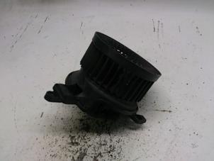 Begagnade Fläktmotor för uppvärmning och ventilation Peugeot Partner 1.9 D Pris € 31,50 Marginaltabell erbjuds av Reclycar De Boer BV