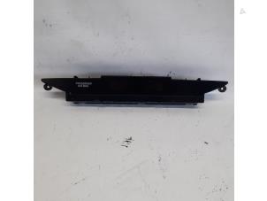 Gebruikte Display Interieur Kia Cee'd Sportswagon (JDC5) 1.0i T-GDi 12V 120 Prijs € 52,50 Margeregeling aangeboden door Reclycar De Boer BV