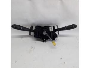 Gebruikte Combischakelaar Stuurkolom Dacia Sandero I (BS) 1.2 16V Bifuel Prijs € 73,50 Margeregeling aangeboden door Reclycar De Boer BV