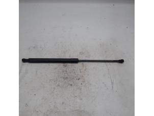 Gebruikte Achterklepdemper links-achter Citroen C3 (SC) 1.6 HDi 92 Prijs € 10,50 Margeregeling aangeboden door Reclycar De Boer BV