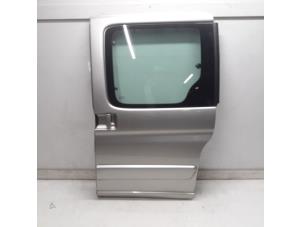 Używane Drzwi przesuwne lewe Peugeot Partner Combispace 1.6 HDI 90 16V Cena € 157,50 Procedura marży oferowane przez Reclycar De Boer BV