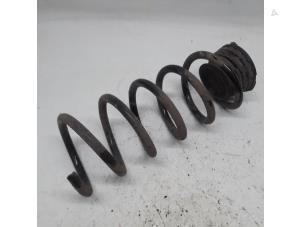 Używane Sprezyna srubowa tyl Citroen Nemo (AA) 1.4 HDi 70 Cena € 13,13 Procedura marży oferowane przez Reclycar De Boer BV