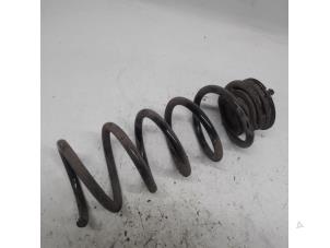 Używane Sprezyna srubowa tyl Citroen Nemo (AA) 1.4 HDi 70 Cena € 13,13 Procedura marży oferowane przez Reclycar De Boer BV