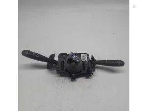 Gebruikte Combischakelaar Stuurkolom Dacia Logan MCV (KS) 1.6 MPI 85 Prijs € 42,00 Margeregeling aangeboden door Reclycar De Boer BV