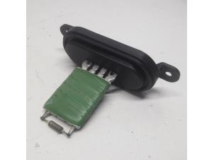 Begagnade Motstånd, kupéfläkt Volkswagen Transporter T5 2.5 TDi PF Pris € 21,00 Marginaltabell erbjuds av Reclycar De Boer BV