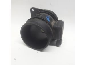 Gebruikte Luchthoeveelheidsmeter Peugeot 308 CC (4B) 2.0 HDi 16V Euro 5 FAP Prijs € 55,13 Margeregeling aangeboden door Reclycar De Boer BV