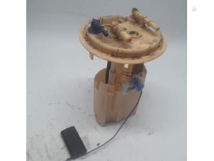 Używane Plywak do zbiornika Citroen C3 (SC) 1.6 HDi 92 Cena € 31,50 Procedura marży oferowane przez Reclycar De Boer BV