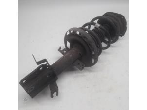 Begagnade Stötdämpare, höger fram Renault Megane III Grandtour (KZ) 1.5 dCi 110 Pris € 36,75 Marginaltabell erbjuds av Reclycar De Boer BV