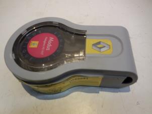 Nieuwe Lamp Renault Modus Prijs € 10,49 Inclusief btw aangeboden door Reclycar De Boer BV