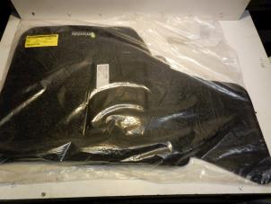 Nieuwe Matten Set Renault Twingo Prijs € 21,01 Inclusief btw aangeboden door Reclycar De Boer BV