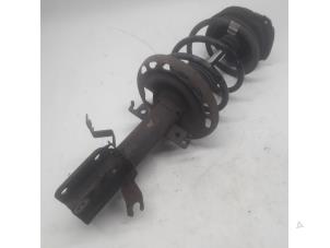 Begagnade Stötdämpare, höger fram Renault Megane III Grandtour (KZ) 1.4 16V TCe 130 Pris € 36,75 Marginaltabell erbjuds av Reclycar De Boer BV