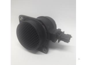 Gebruikte Luchthoeveelheidsmeter Fiat Doblo Cargo (223) 1.3 D 16V Multijet Prijs € 21,00 Margeregeling aangeboden door Reclycar De Boer BV