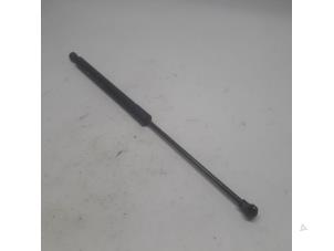 Gebruikte Achterklepdemper links-achter Citroen C3 (SC) 1.4 Prijs € 10,50 Margeregeling aangeboden door Reclycar De Boer BV