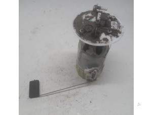 Begagnade Elektrisk bränslepump Renault Espace (JK) 2.0 Turbo 16V Grand Espace Pris € 26,25 Marginaltabell erbjuds av Reclycar De Boer BV