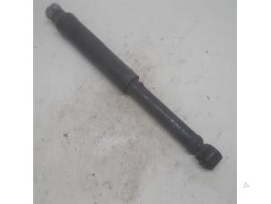 Używane Amortyzator prawy tyl Skoda Citigo 1.0 12V Cena € 13,13 Procedura marży oferowane przez Reclycar De Boer BV