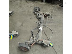 Gebruikte Achteras voorwielaandrijving Dacia Duster (HS) 1.6 SCe 115 16V Prijs € 78,75 Margeregeling aangeboden door Reclycar De Boer BV