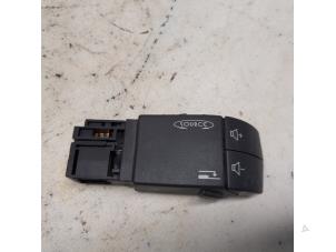 Begagnade Rattmonterad radiostyrning Renault Trafic New (FL) 2.0 dCi 16V 90 Pris € 26,25 Marginaltabell erbjuds av Reclycar De Boer BV