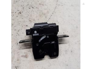 Begagnade Låsmekanism, baklucka Renault Modus/Grand Modus (JP) 1.2 16V Pris € 26,25 Marginaltabell erbjuds av Reclycar De Boer BV