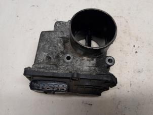 Gebruikte Gasklephuis Nissan Pathfinder (R51) 2.5 dCi 16V 4x4 Prijs € 26,25 Margeregeling aangeboden door Reclycar De Boer BV