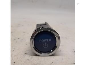 Używane Przelacznik Start/Stop Toyota Yaris III (P13) 1.5 16V Hybrid Cena € 26,25 Procedura marży oferowane przez Reclycar De Boer BV