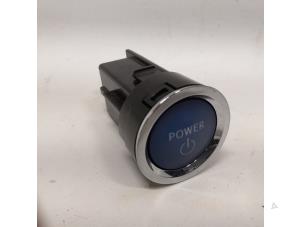 Używane Przelacznik Start/Stop Toyota Yaris III (P13) 1.5 16V Hybrid Cena € 26,25 Procedura marży oferowane przez Reclycar De Boer BV