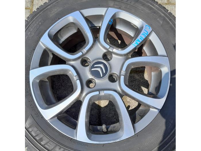 Zestaw felg sportowych + opony zimowe z Citroën E-Mehari 30 kWh 2019