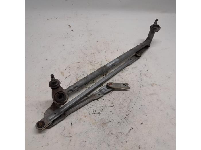 Torkarmekanism från en Seat Ibiza IV (6J5) 1.4 TDI 12V 2015