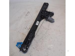 Gebruikte Raammechaniek 2Deurs rechts-voor Fiat Doblo Cargo (263) 2.0 D Multijet Prijs € 52,50 Margeregeling aangeboden door Reclycar De Boer BV