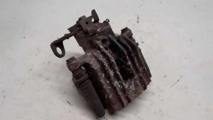 Bakre bromsok, höger från en Audi A1 Sportback (8XA/8XF) 1.4 TFSI ACT 16V 2016