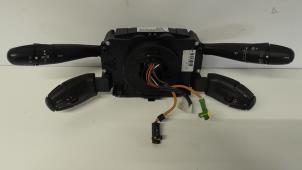 Gebruikte Licht + Raw Schakelaar Peugeot 207 SW (WE/WU) 1.6 HDi 16V Prijs € 78,75 Margeregeling aangeboden door Reclycar De Boer BV