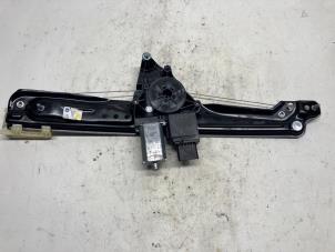 Używane Mechanizm szyby lewej tylnej wersja 4-drzwiowa Citroen C3 Aircross I (2C/2R) 1.2 e-THP PureTech 110 Cena € 63,00 Procedura marży oferowane przez Reclycar De Boer BV